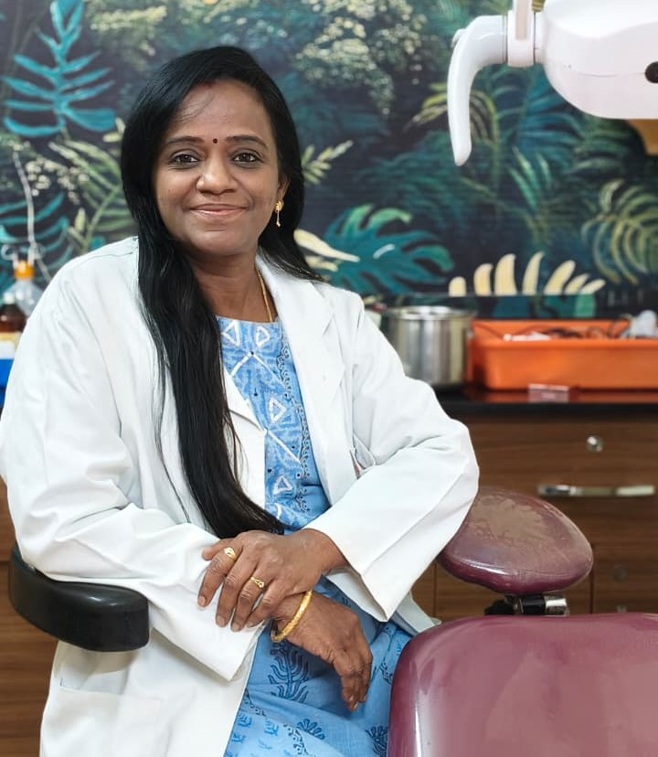 Dr. Mrs. R. Nilavarasi at Vidula Dental Clinic in Theni, Tamil Nadu